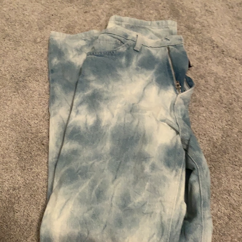 tie dye jeans
